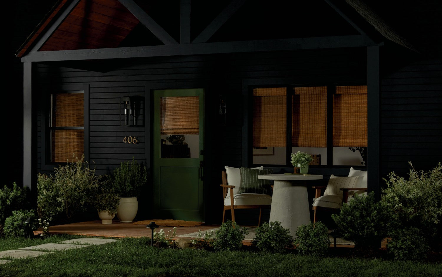 KICHLER 59138BKT Hone 18 Inch 1 Light Outdoor Wall Light With Clear Glass In Textured Black With Natural Brass Accent