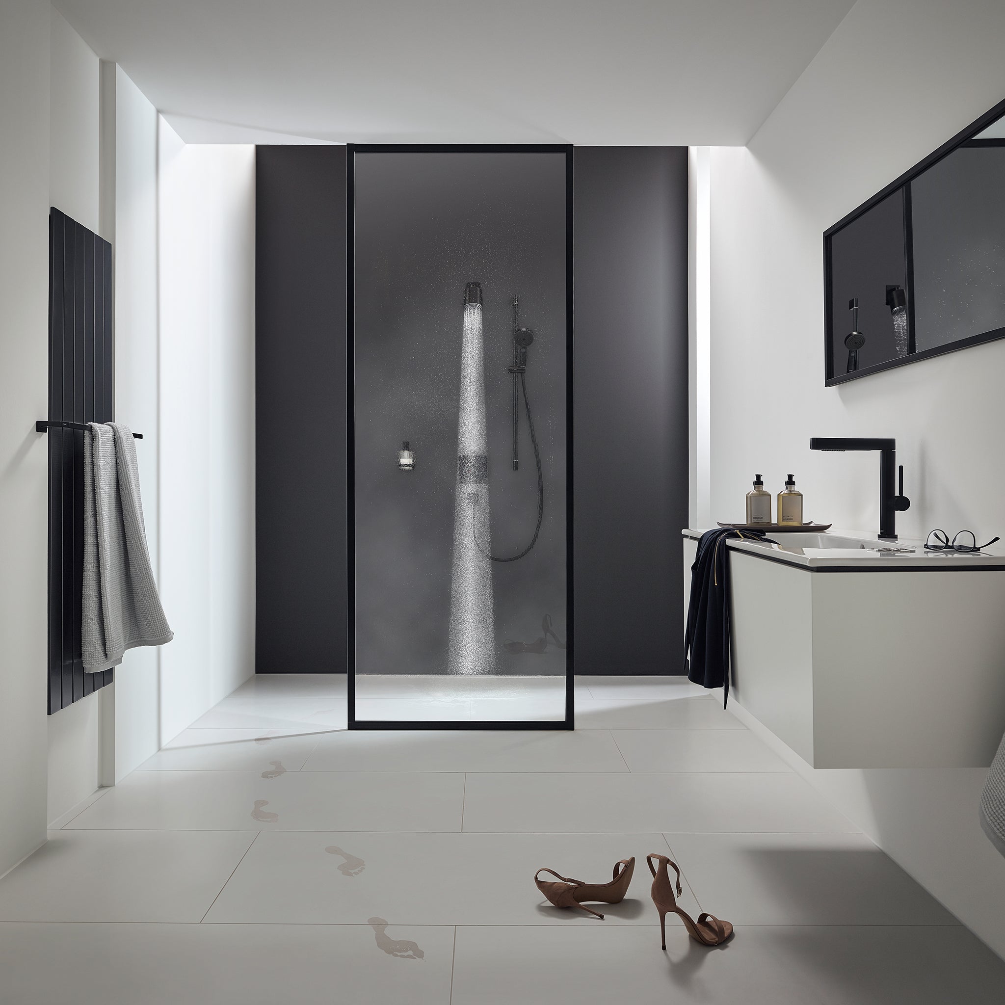 HANSGROHE 24131671 Pulsify S Showerhead 105 1-Jet, 2.5 GPM - Matte Black