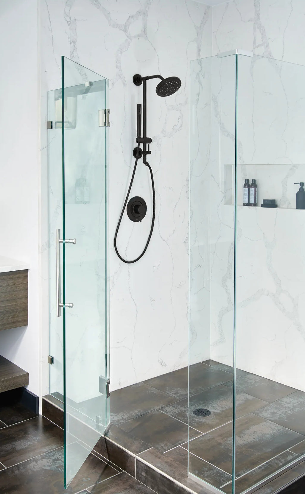 MOEN S176EP15BL One-Function 6-3/4" Diameter Spray Head Rainshower - Matte Black