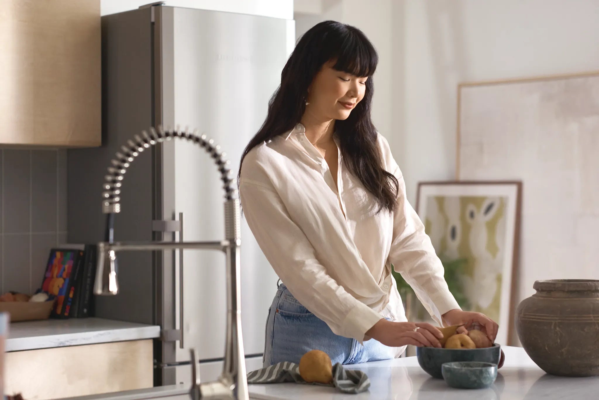 MOEN S5235EWNL Sinema Motionsense Wave One-Handle Pre-Rinse Spring Touchless Kitchen Faucet - Polished Nickel