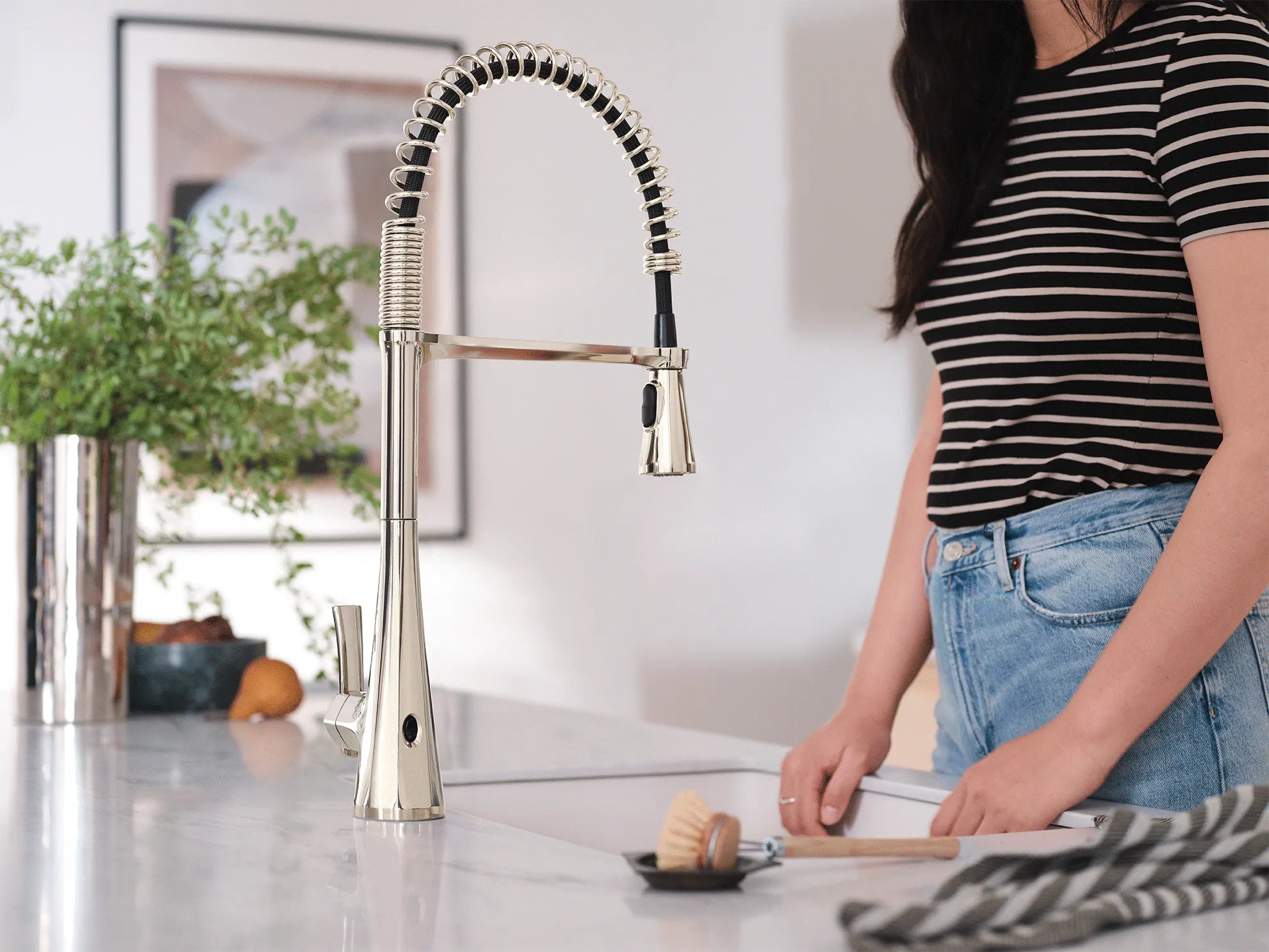 MOEN S5235EWNL Sinema Motionsense Wave One-Handle Pre-Rinse Spring Touchless Kitchen Faucet - Polished Nickel