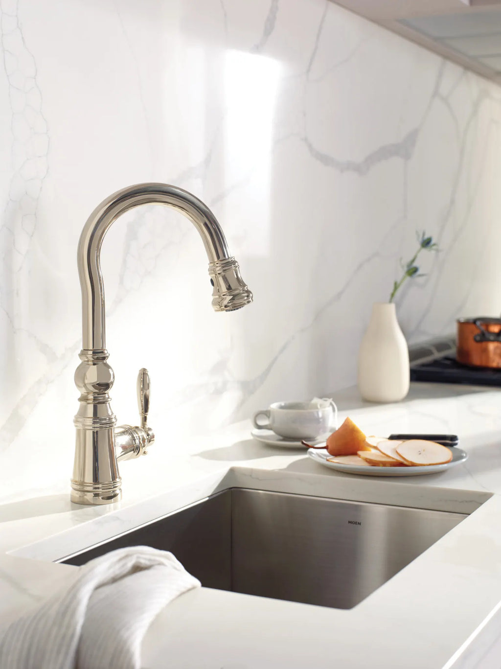 MOEN S53004 Weymouth One-Handle Pulldown Bar Faucet - Chrome