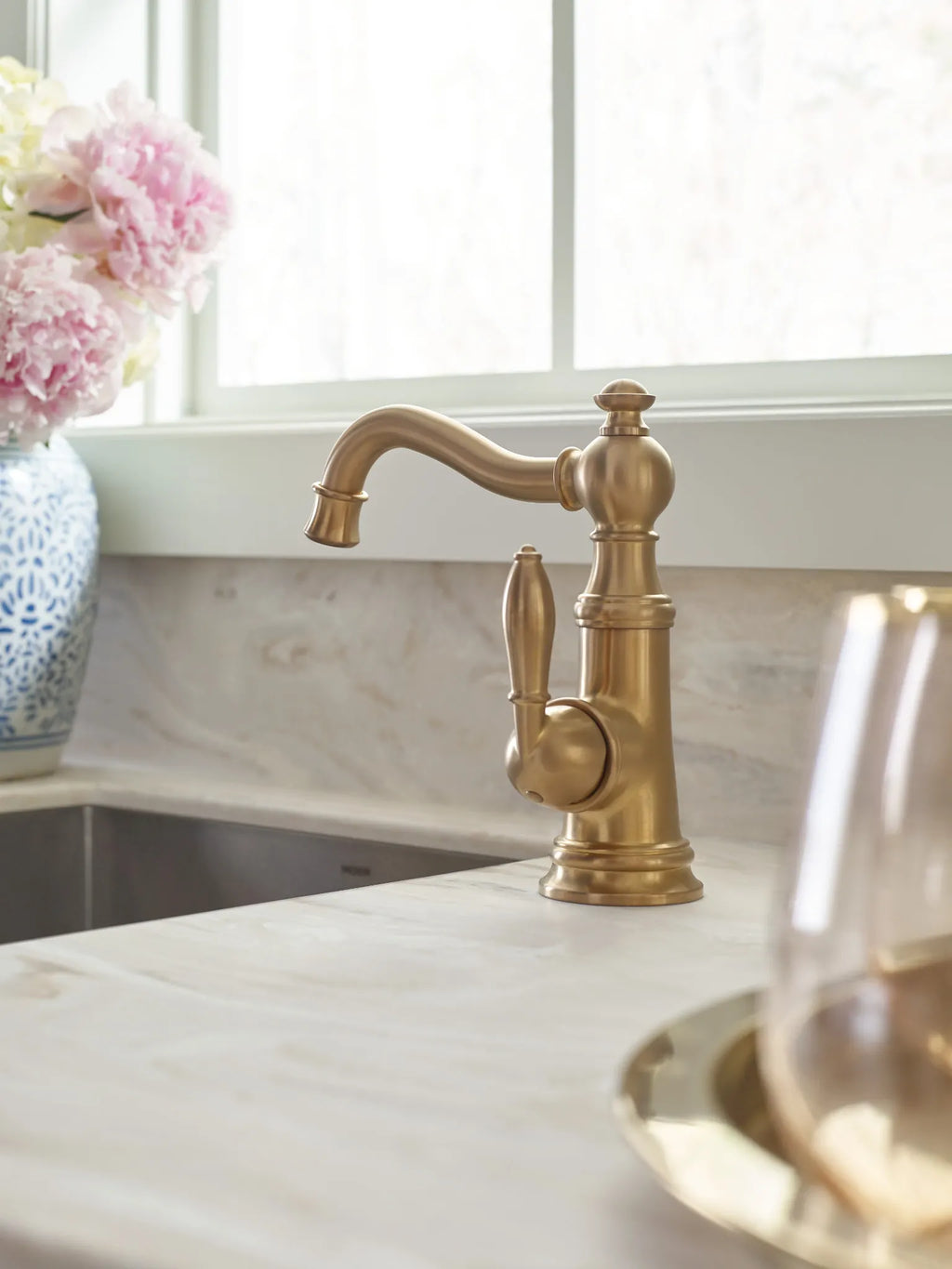 MOEN S62101BG Weymouth One-Handle High Arc Bar Faucet - Brushed Gold