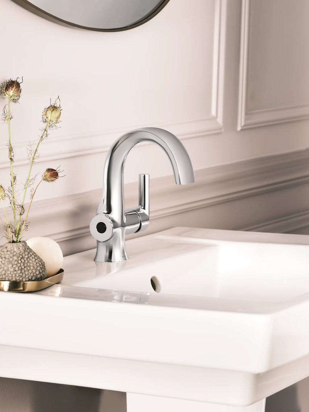 MOEN S6910EW Doux Motionsense One-Handle Touchless Bathroom Faucet - Chrome