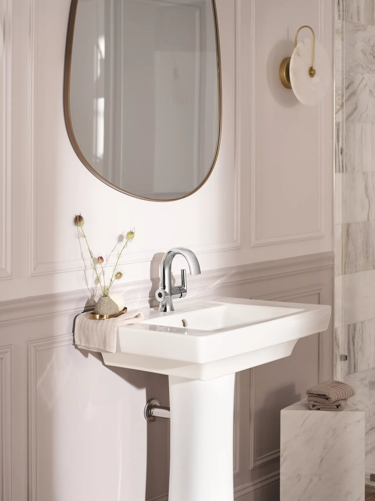 MOEN S6910EW Doux Motionsense One-Handle Touchless Bathroom Faucet - Chrome