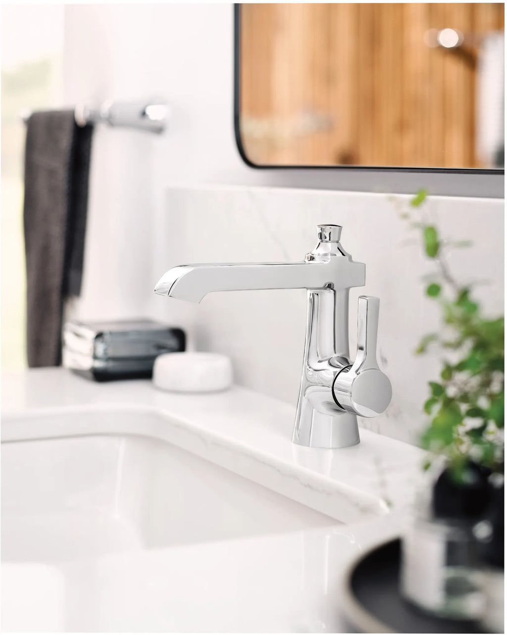 MOEN S6981 Flara One-Handle Bathroom Sink Faucet - Chrome