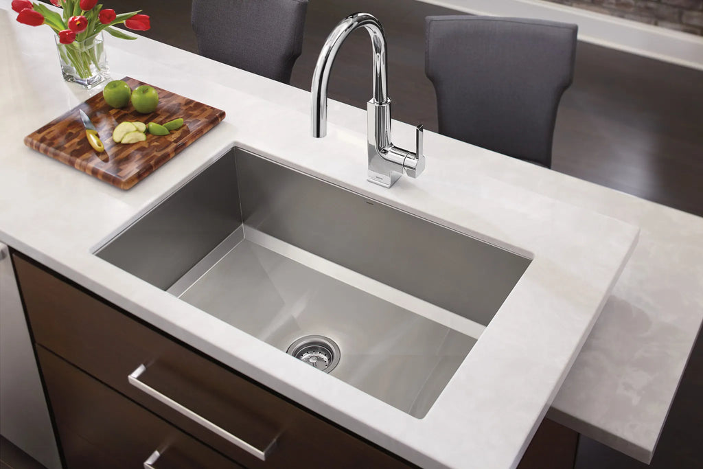 MOEN S72308 Sto One-Handle High Arc Pulldown Kitchen Faucet - Chrome