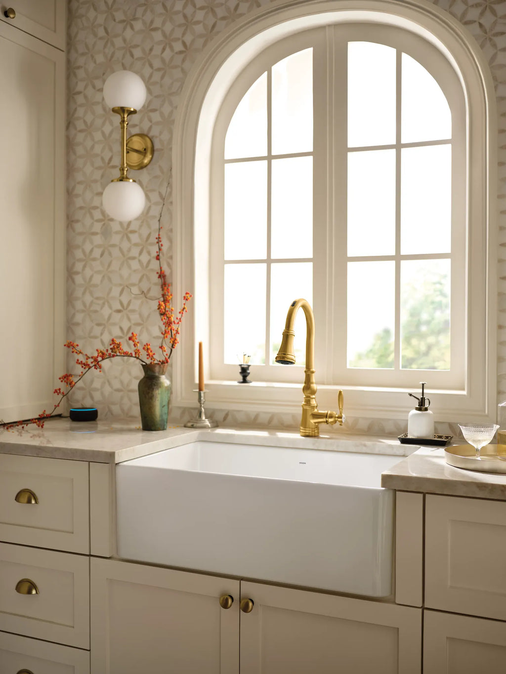 MOEN S73004EV2BG Weymouth Motion Control Smart Pulldown Touchless Kitchen Faucet - Brushed Gold