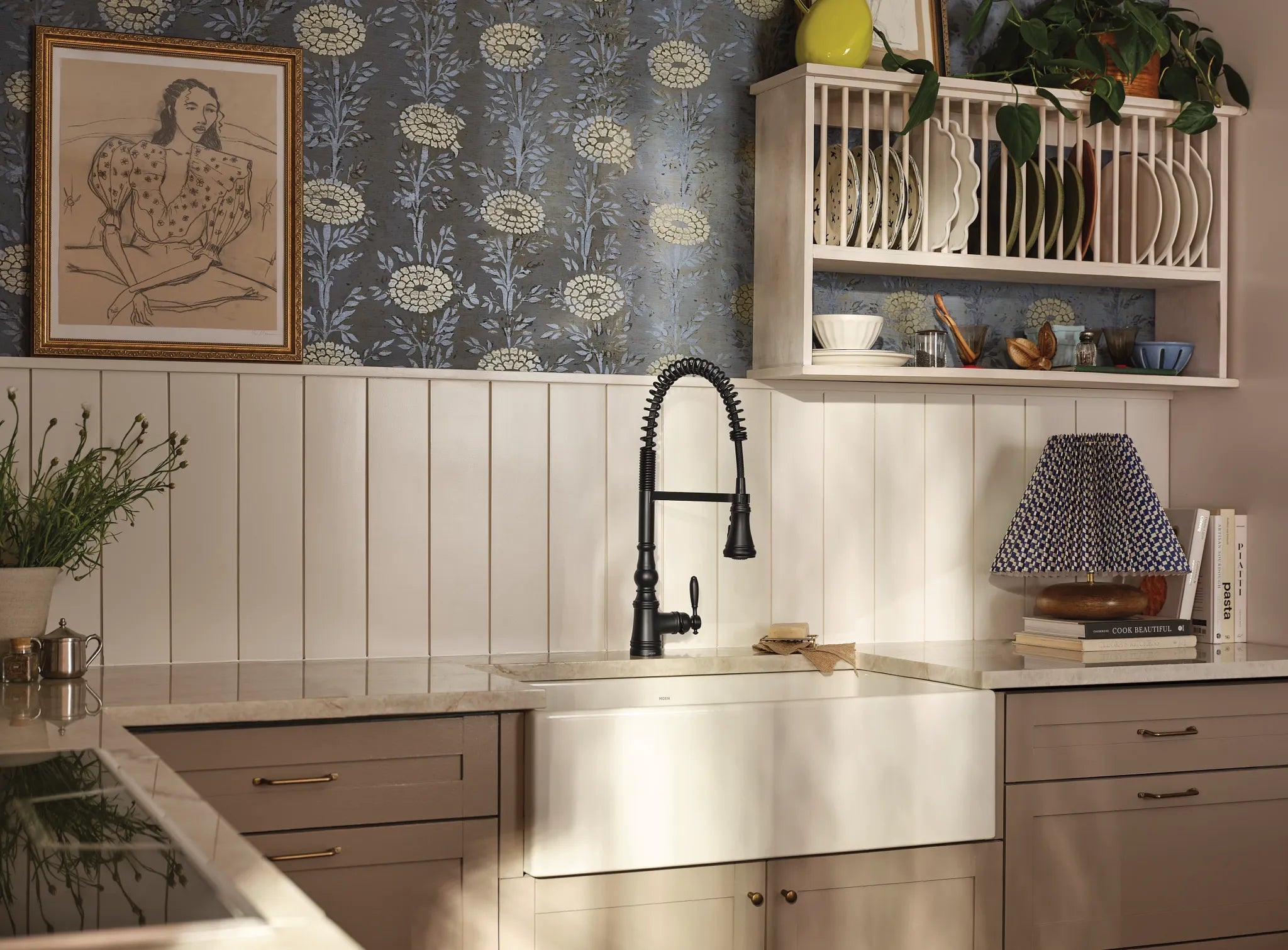 MOEN S73104BL Weymouth One-Handle Pre-Rinse Spring Pulldown Kitchen Faucet - Matte Black