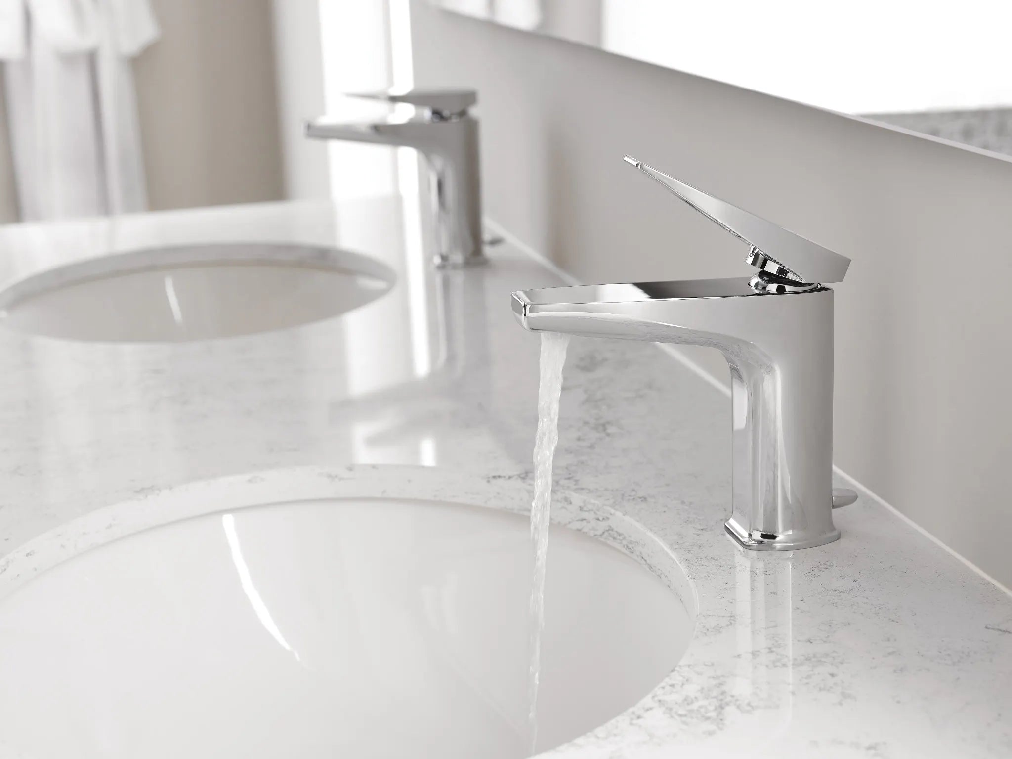 MOEN S8000 Via One-Handle Bathroom Sink Faucet - Chrome