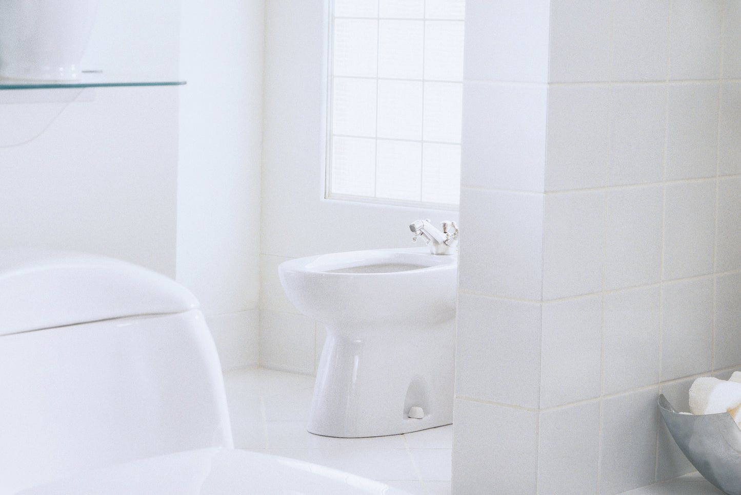 TOTO BT500AR#11 Piedmont Single Hole Deck Mounted Faucet Bidet - Colonial White