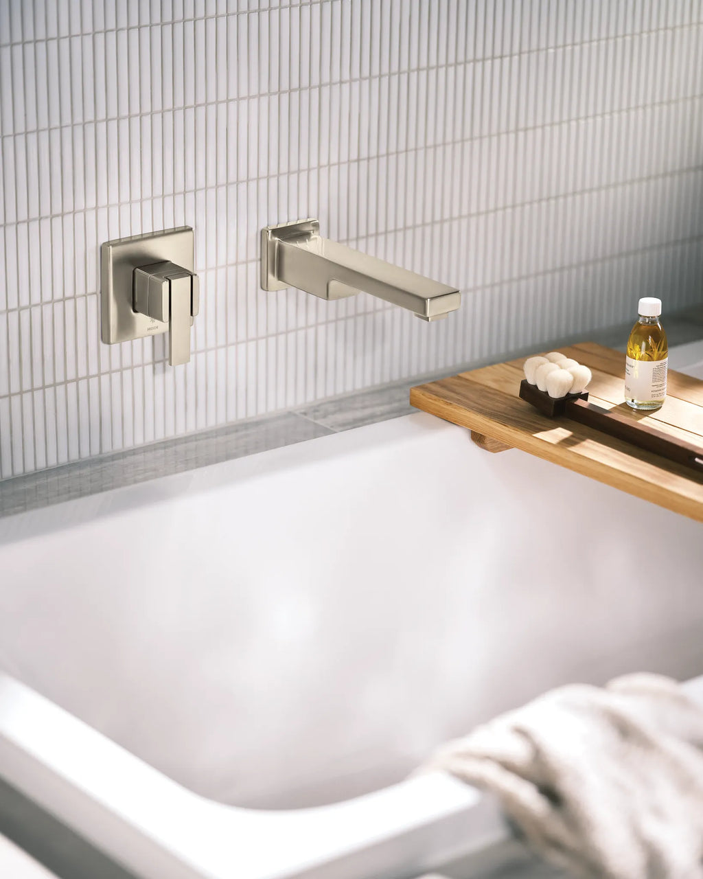 MOEN WTS911BN 90 Degree Wall Mount Tub Filler Trim - Brushed Nickel