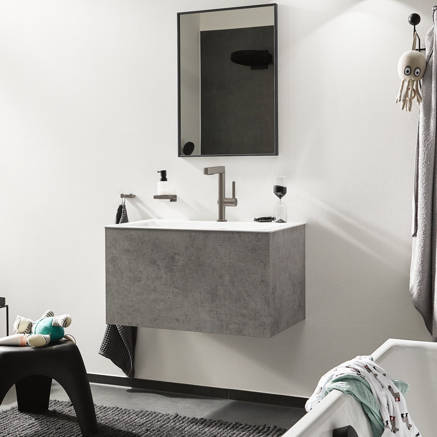 HANSGROHE 76063821 Finoris Single-Hole Faucet 230 with 2-Spray Pull-Out, 1.2 GPM - Brushed Nickel