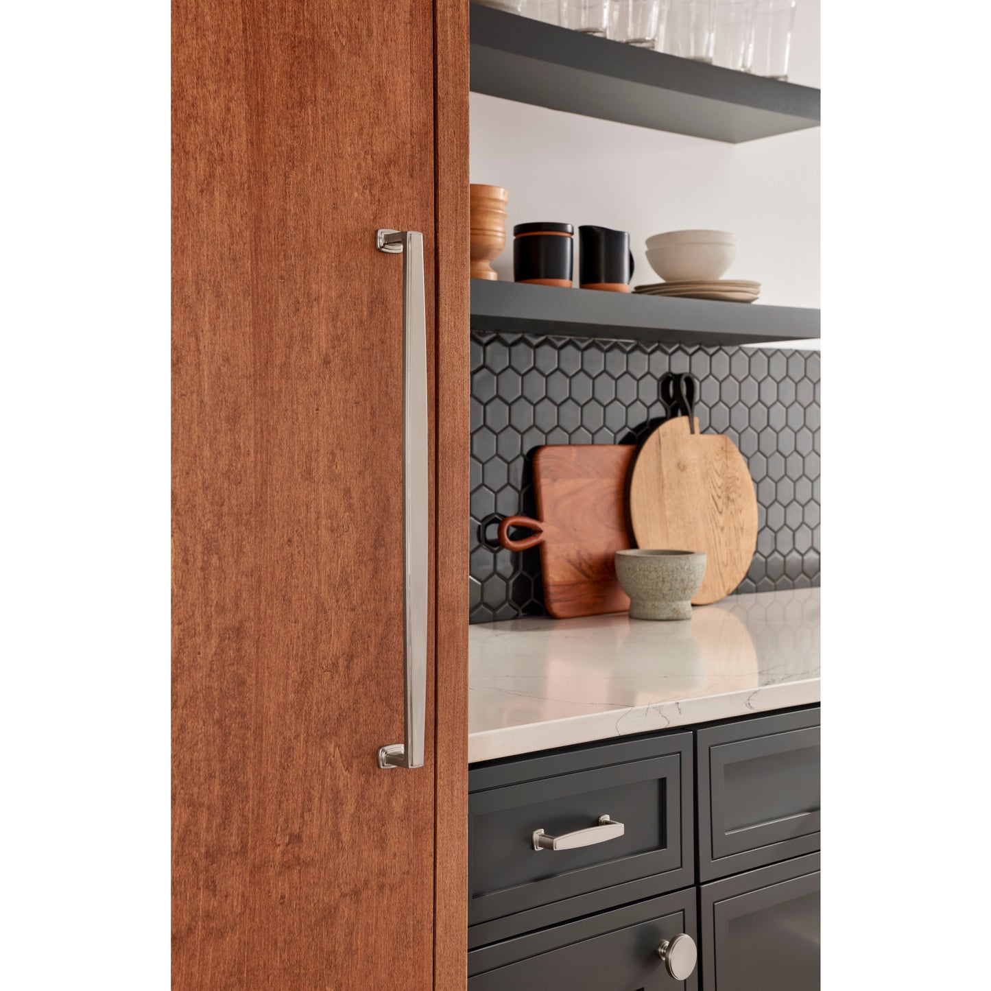 JEFFREY ALEXANDER 171L-SN Richard 1-3/4" Diameter Round Knob - Satin Nickel