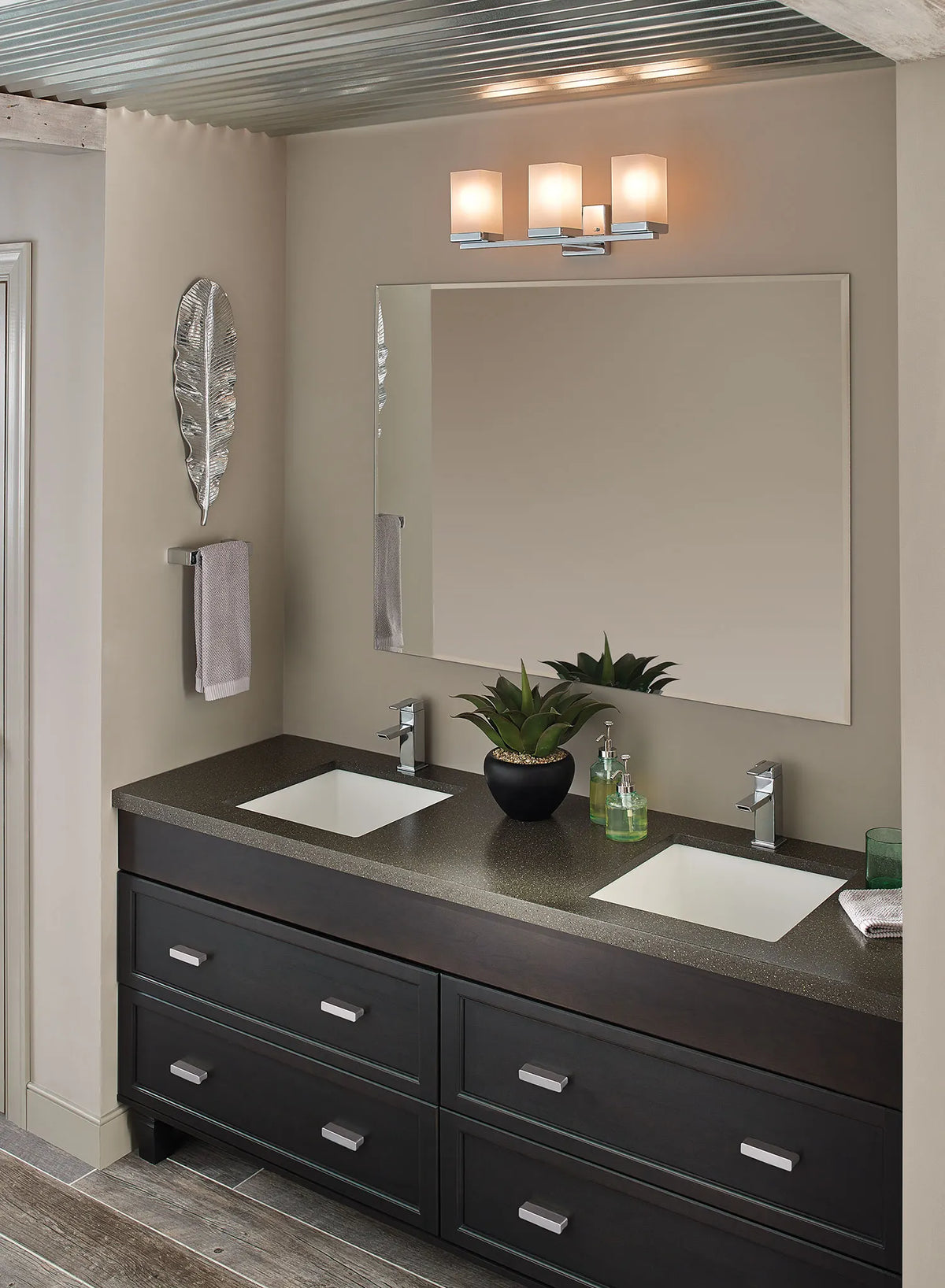 MOEN S6700 90 Degree Chrome One-Handle Bathroom Faucet