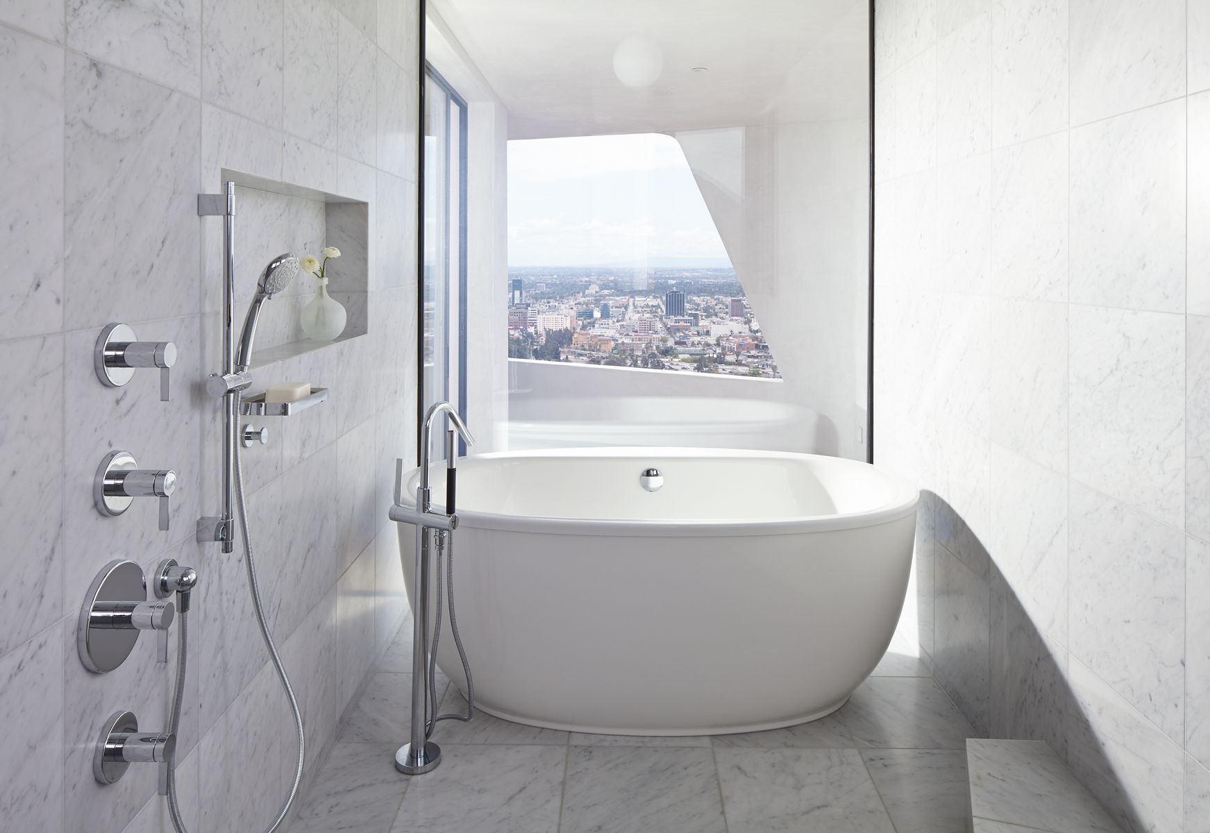 KOHLER K-6369-0 Sunstruck 65-1/2" X 35-1/2" Freestanding Bath With Fluted Shroud - White
