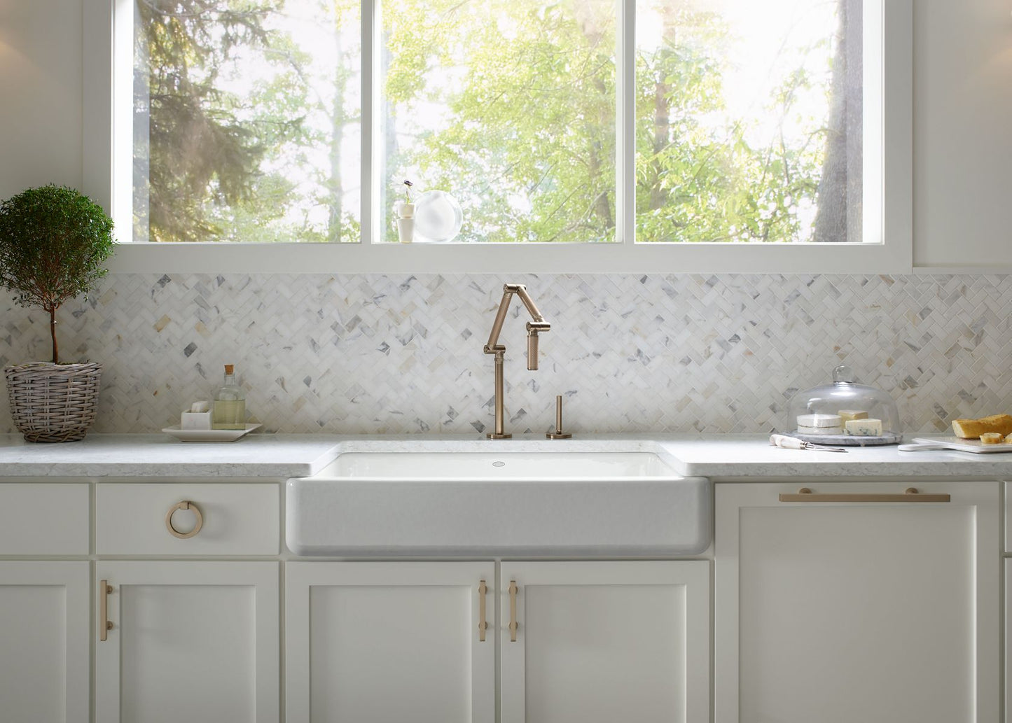 KOHLER K-6488-0 Whitehaven 35-1/2" undermount single-bowl farmhouse kitchen sink - White