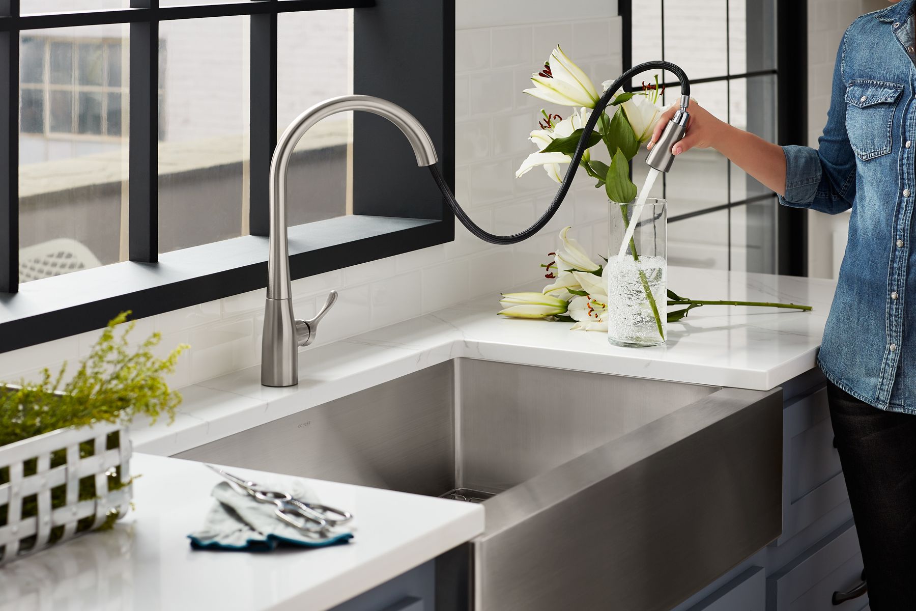 KOHLER K-596-VS Simplice Pull-Down Kitchen Sink Faucet With Three-Function Sprayhead - Vibrant Stainless