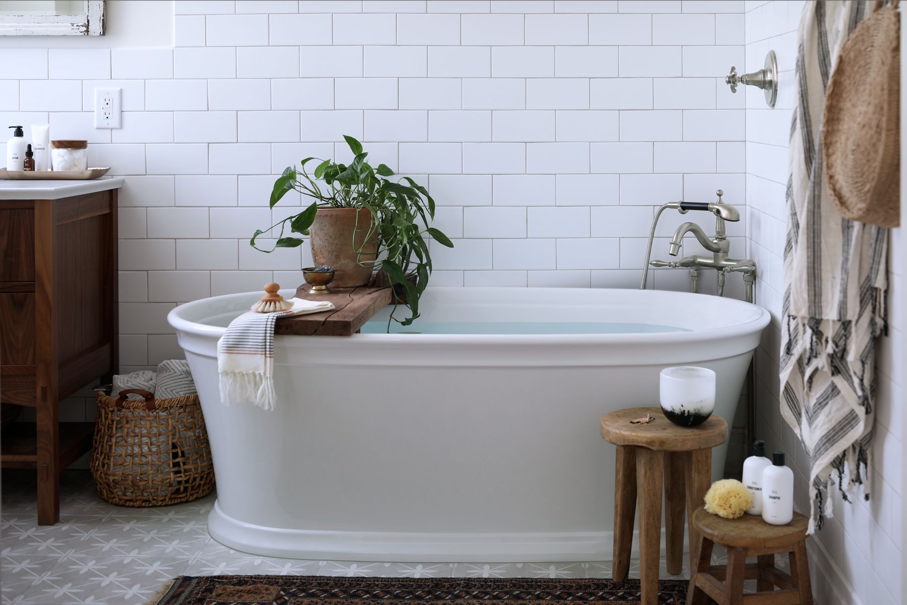 KOHLER K-8333-0 Memoirs 66-1/4" X 36-1/2" Freestanding Bath - White